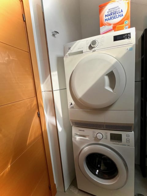 Washing machine and tumble dryer